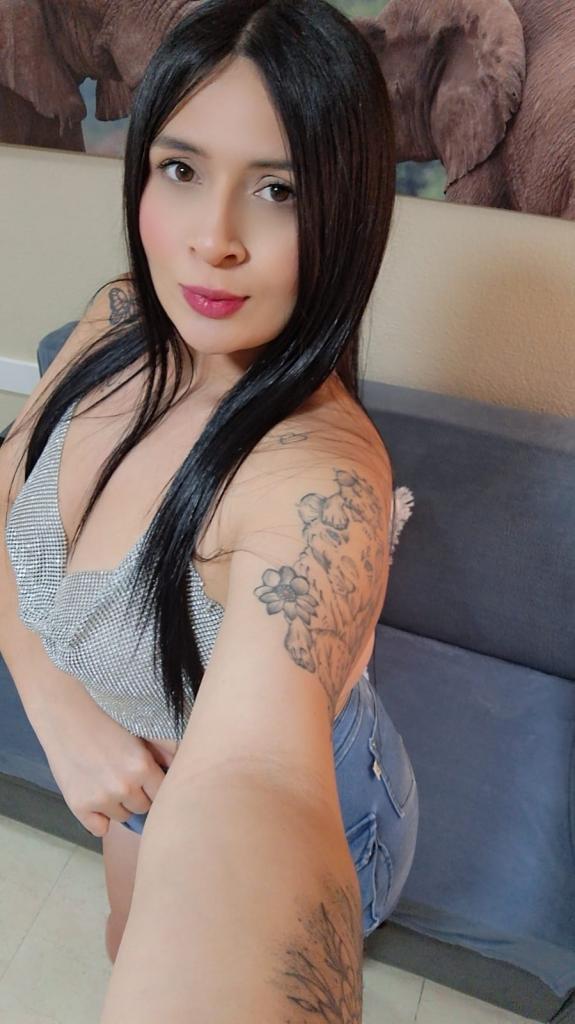 Chica busca chico en Almería: 