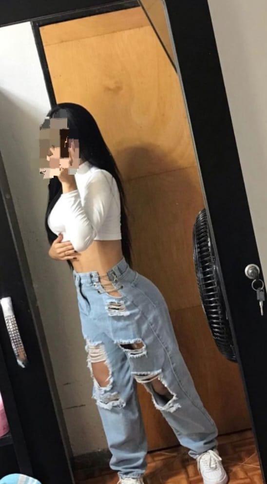 Chica busca chico en Cádiz: 