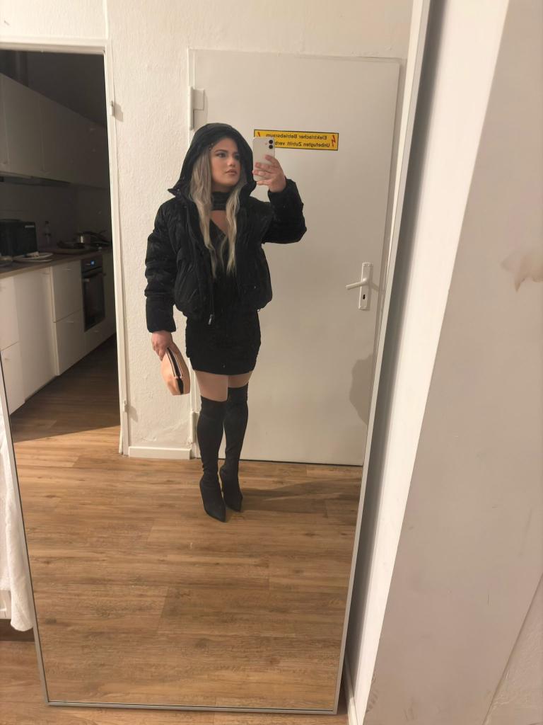 613898720: Travesti en Granada