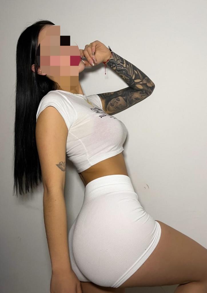 645229922: Chica busca chico en La Coruña