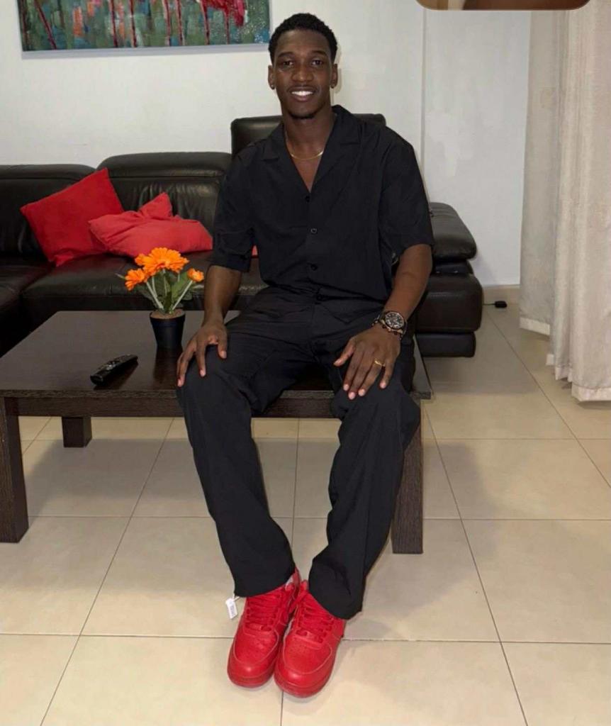 613399334: Chico busca chica en Guipúzcoa