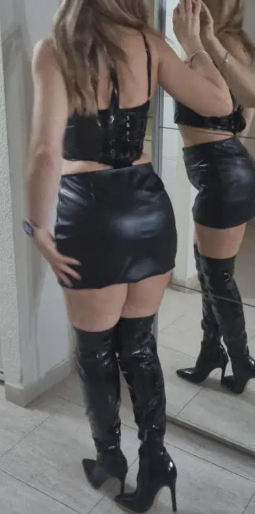 633716476: Chica busca chico en Almería