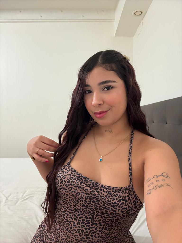 613904084: Chica busca chico en Barcelona