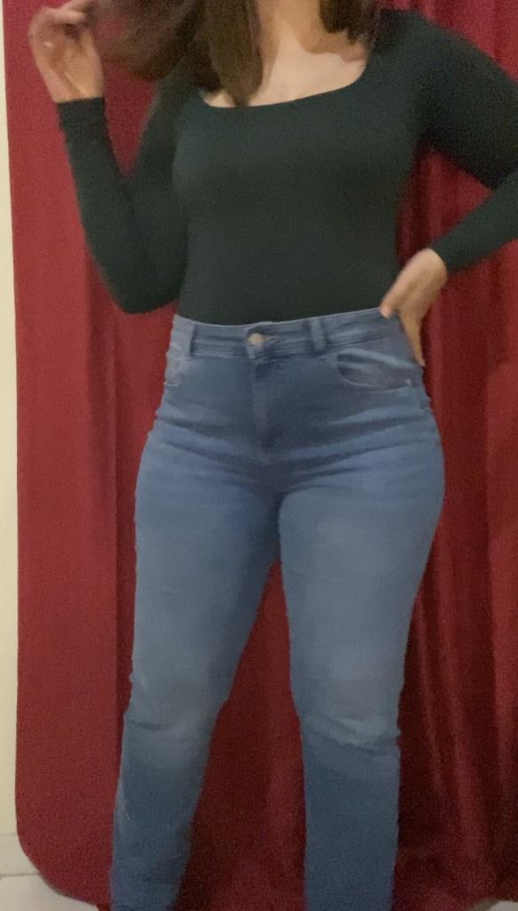 Chica busca chico en Murcia: Chica busca chico