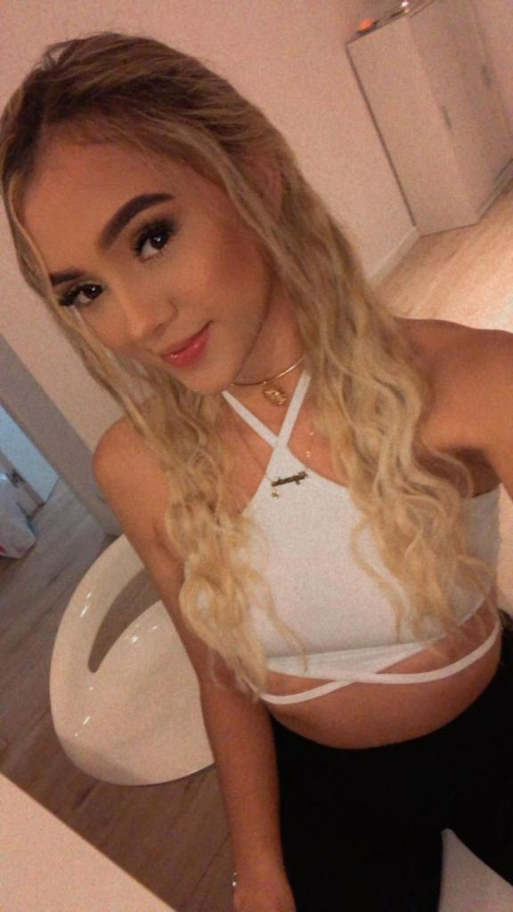 Chica busca chico en Tenerife: 