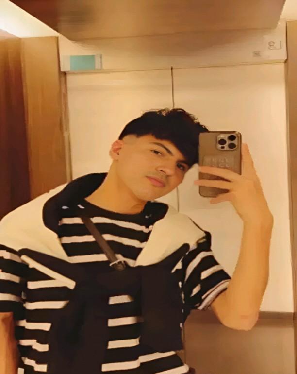 Chico busca chica en Almería: 