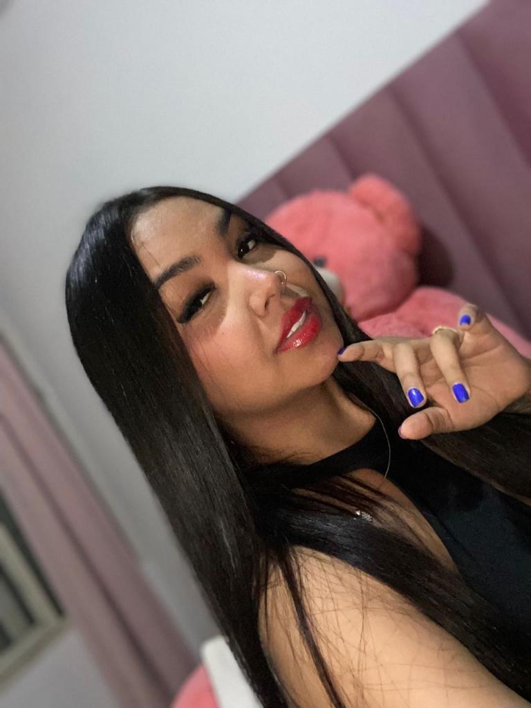 626643081: Chica busca chico en Valencia