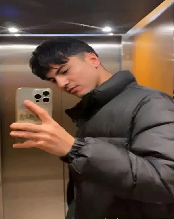 614906978: Chico busca chica en Almería