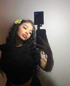 644073784: Chica busca chico en Madrid