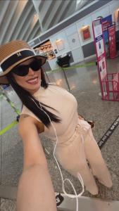 645290379: Chica busca chico en Pontevedra