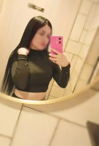 642987882: Chica busca chico en Málaga
