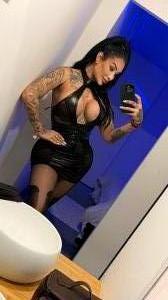 667880244: Travesti en Barcelona