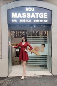 688181420: Chica busca chico en Barcelona