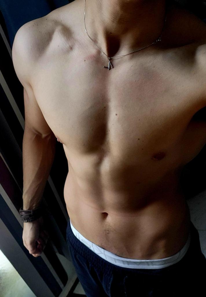 Chico busca chica en Málaga: 