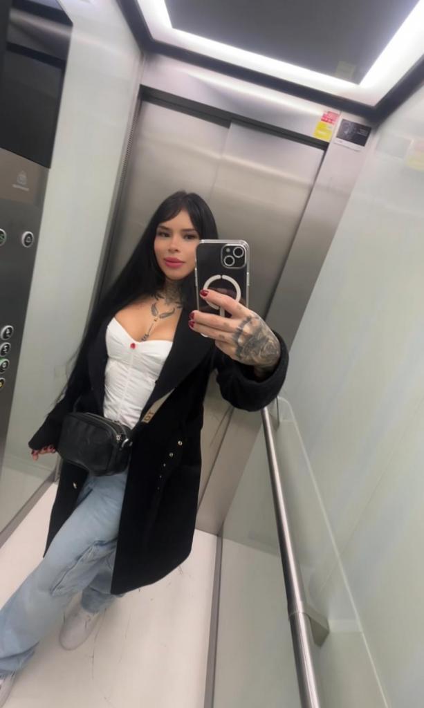 Chica busca chico en Ibiza: 