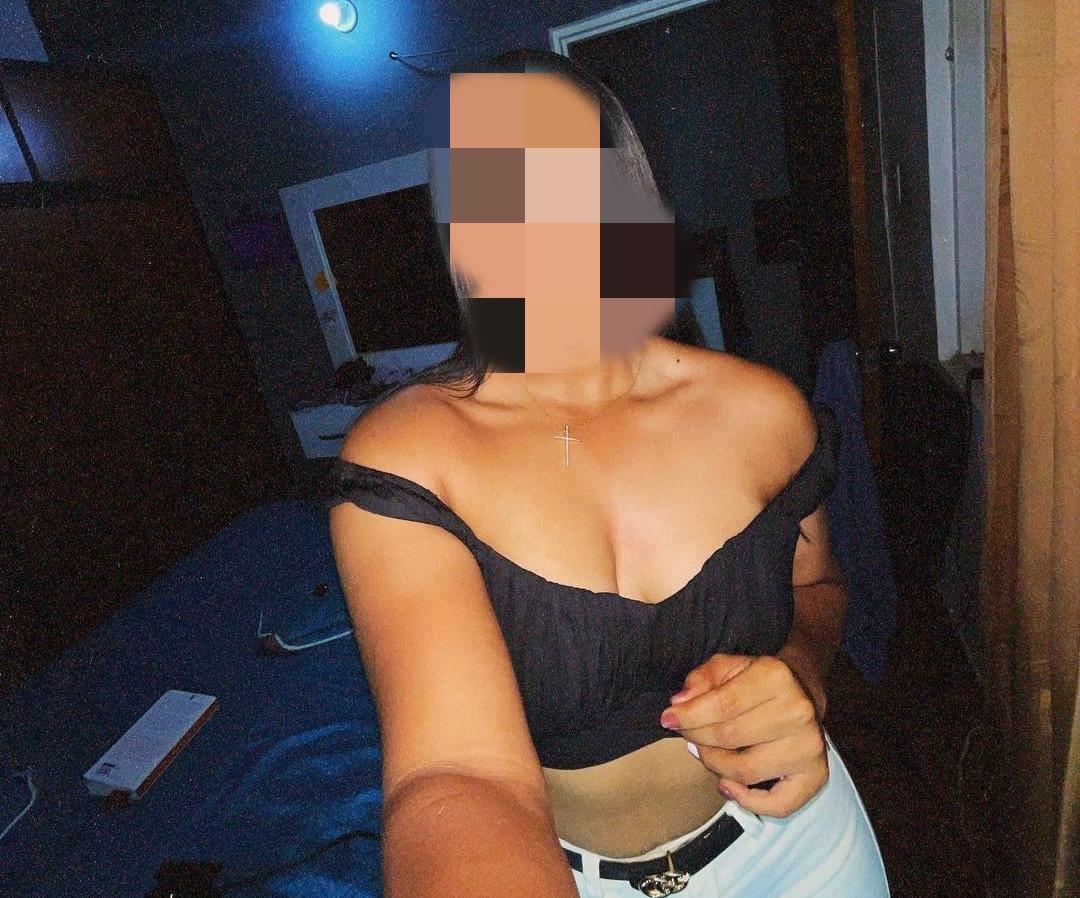 Chica busca chico en Almería: 