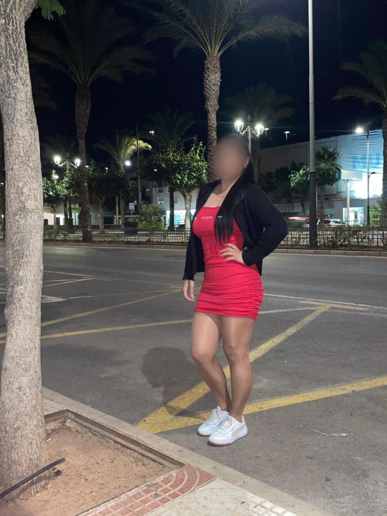 631206721: Chica busca chico en Alicante