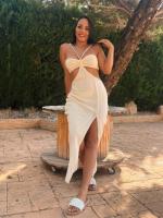 631970383: Chica busca chico en Barcelona