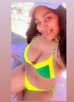 613697136: Chica busca chico en Barcelona