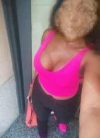 667878897: Chica busca chico en Barcelona