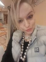 613958151: Chica busca chico en La Coruña