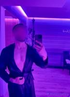 687720291: Chico busca chica en León