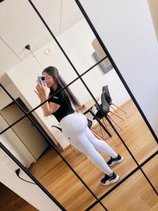 613540643: Chica busca chico en Madrid