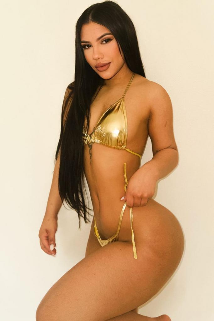 Chica busca chico en Ibiza: Chica busca chico