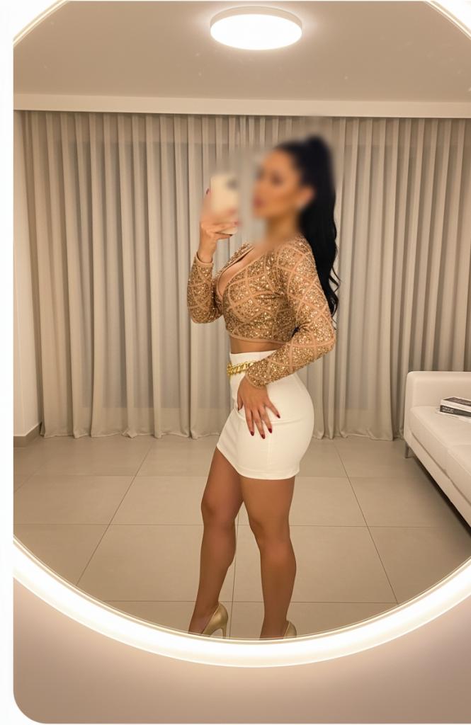 667456468: Chica busca chico en Granada