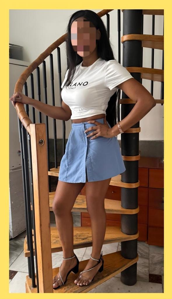 613402917: Chica busca chico en Barcelona