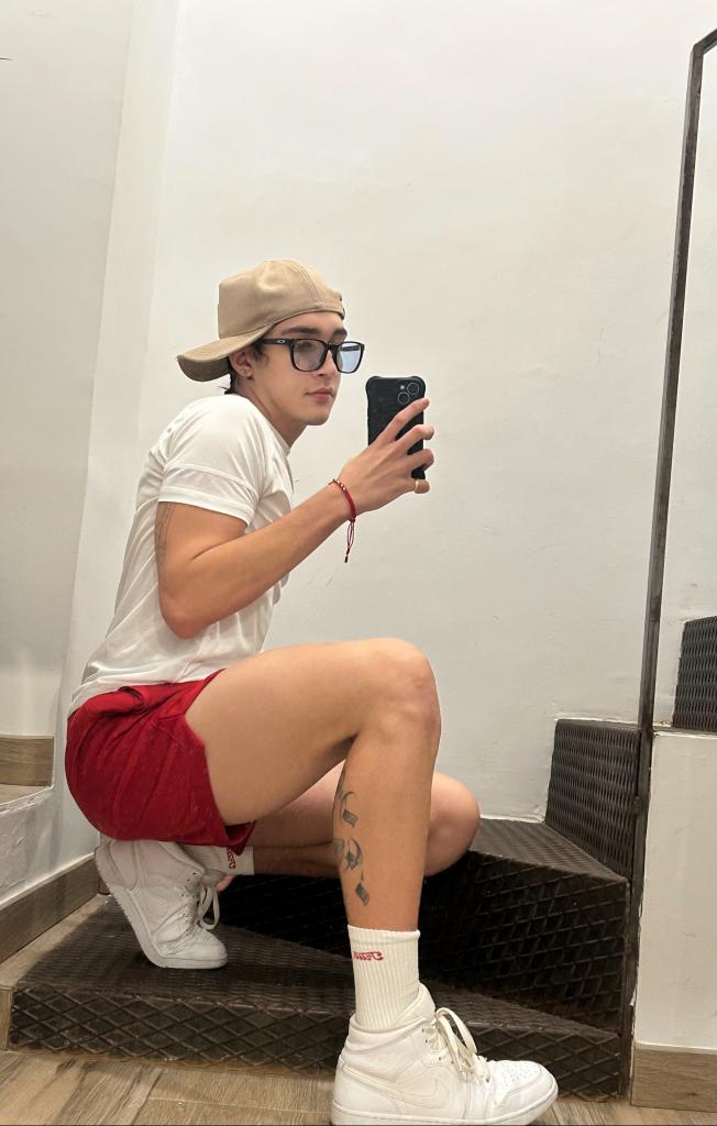 Chico busca chica en Málaga: 