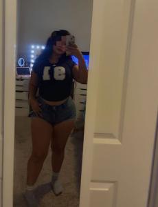 692224478: Chica busca chico en La Coruña