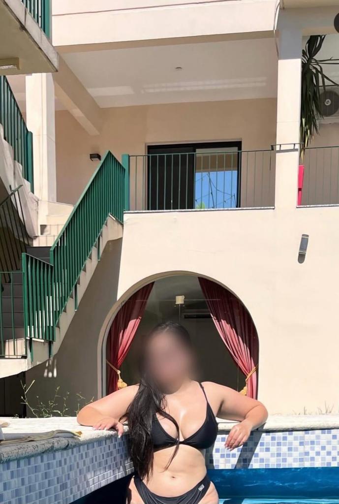 613878906: Chica busca chico en Cantabria