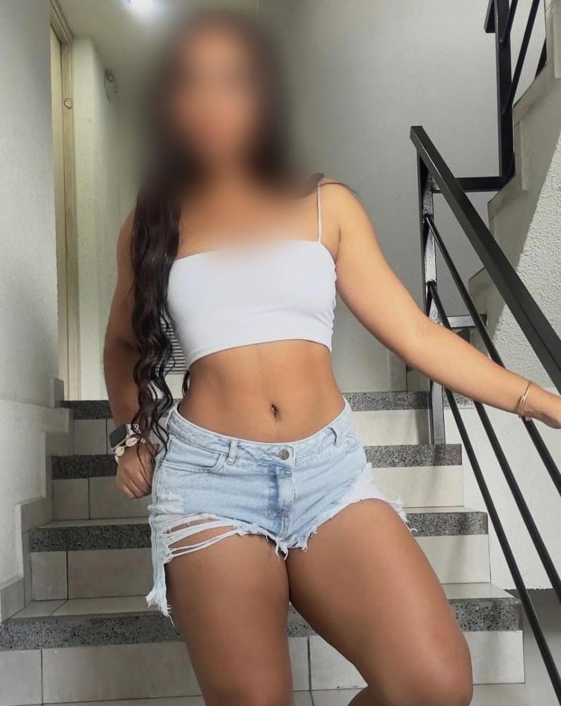 614158350: Chica busca chico en Cádiz