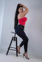 613940355: Chica busca chico en Valencia
