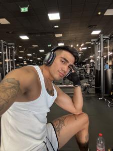 613279905: Chico busca chica en Sevilla