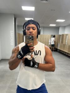 Chico busca chica en Granada: 