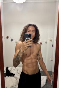 641120323: Chico busca chica en Madrid