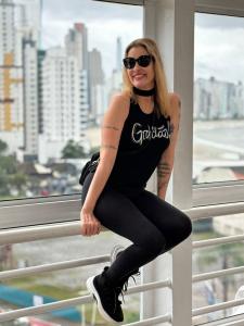 647040924: Chica busca chico en Álava