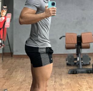 695918947: Chico busca chica en Madrid