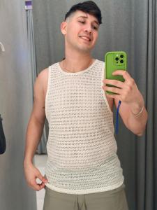 Chico busca chica en Sevilla: 