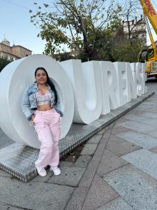 611273510: Chica busca chico en Orense