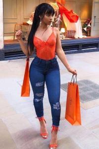 631459615: Chica busca chico en Barcelona