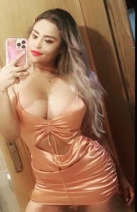 Chica busca chico en Ibiza: 