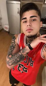 Chico busca chica en Las Palmas: 