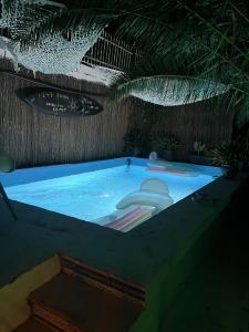 657096148: Chico busca chica en Málaga