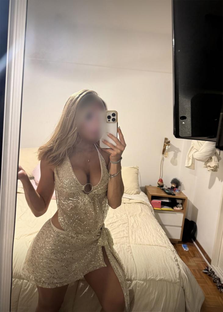 632448967: Chica busca chico en Barcelona
