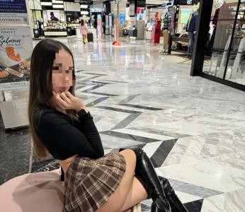 613595493: Chica busca chico en Cádiz