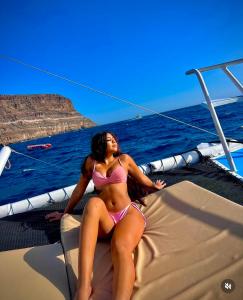 Chica busca chico en Ibiza: 