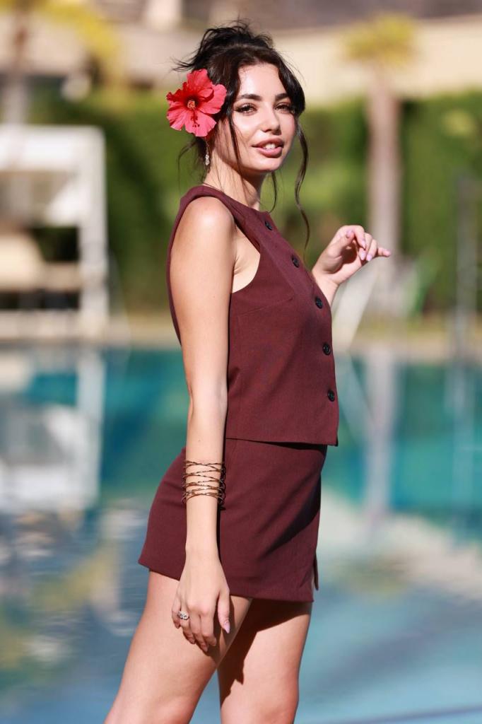 Chica busca chico en Almería: 